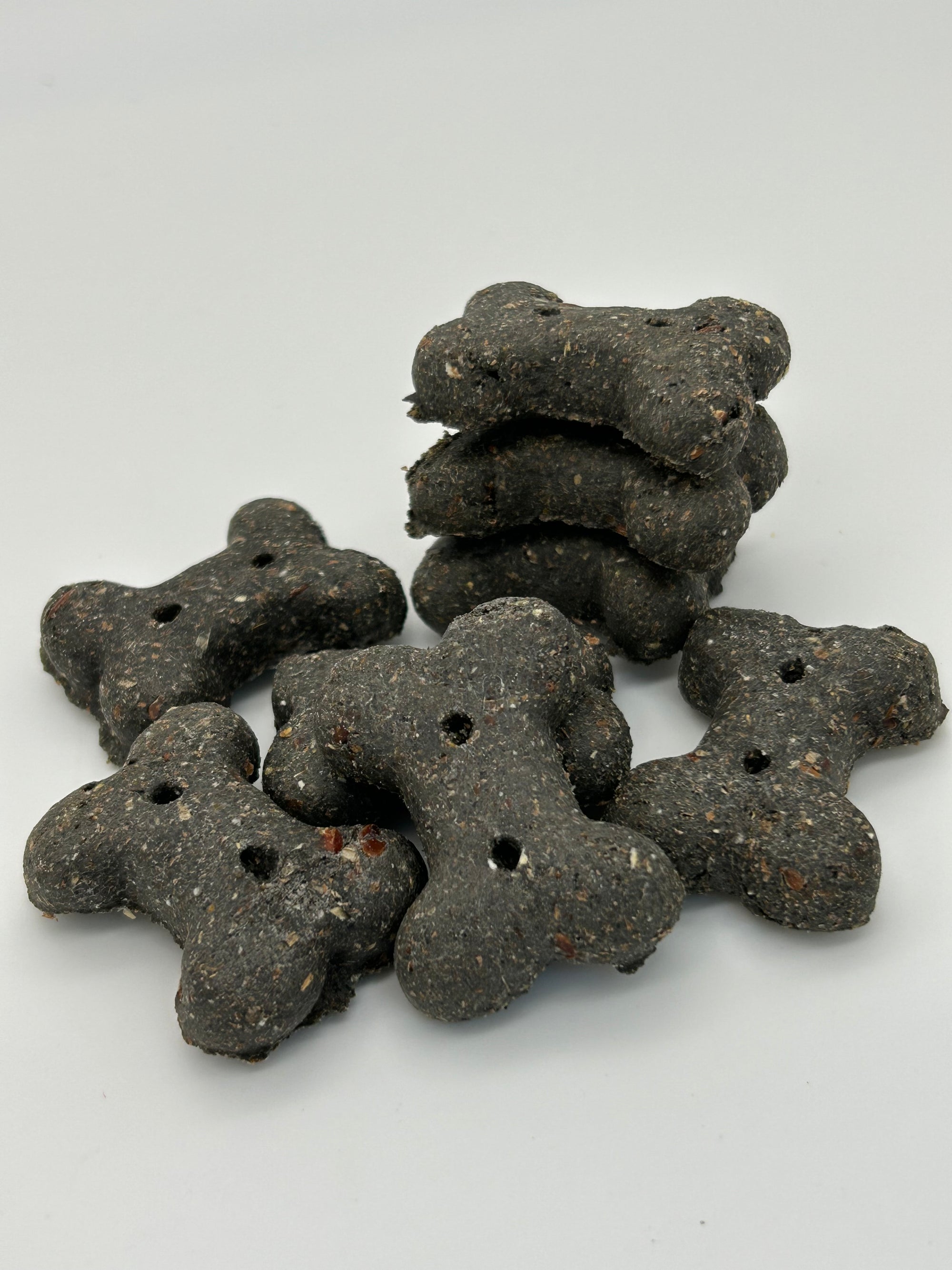 Charcoal & Aniseed healthy natural dog biscuits